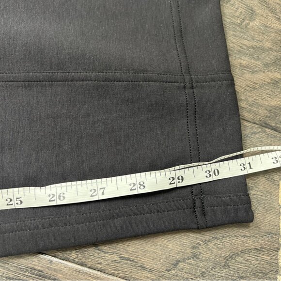 Lululemon NWOT Cotton-Blend Double-Knit Mid-Rise Cargo Pant Black - Picture 8 of 11